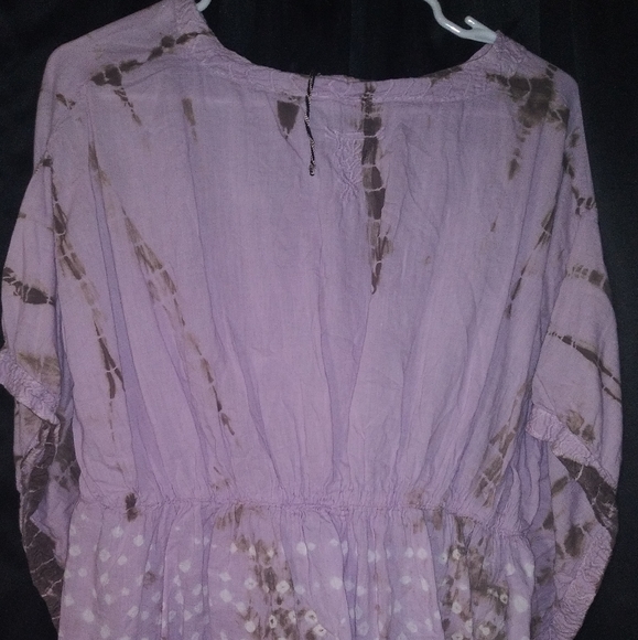 Top - Picture 2 of 2